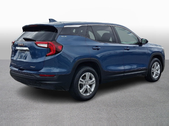 Used 2024 GMC Terrain SLE AWD/4WD image 4