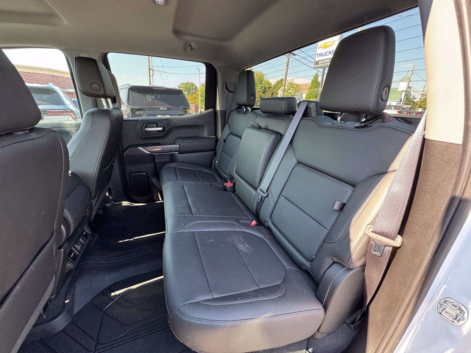 Used 2019 Chevrolet Silverado 1500 LTZ AWD/4WD image 23