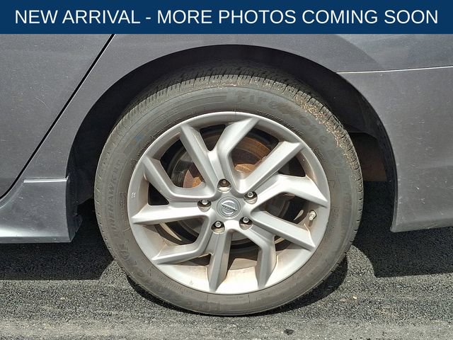 Used 2015 Nissan Sentra SR FWD image 7