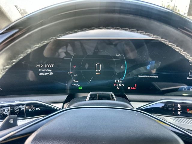 New 2025 Cadillac Optiq Luxury 1 image 12
