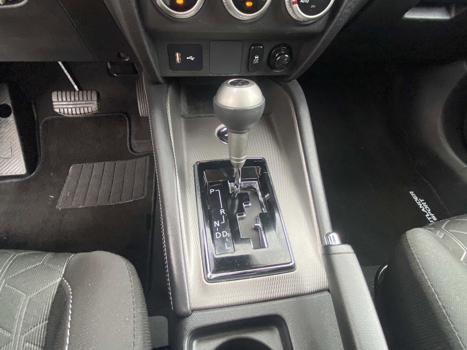 Used 2024 Mitsubishi Outlander Sport AWD image 24