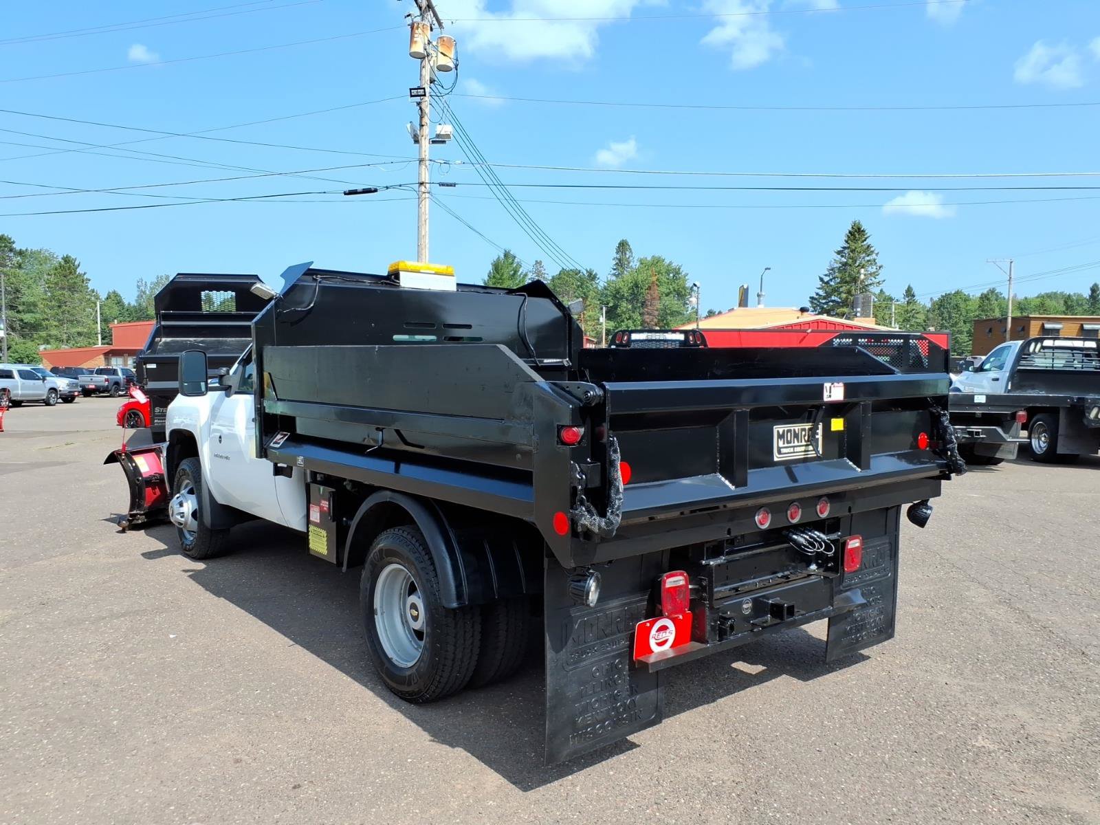 Used 2012 Chevrolet Silverado 3500 W/T w/ Snow Plow Prep Package AWD/4WD image 4
