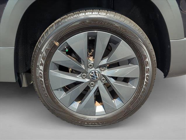 Used 2024 Volkswagen Taos S FWD image 11