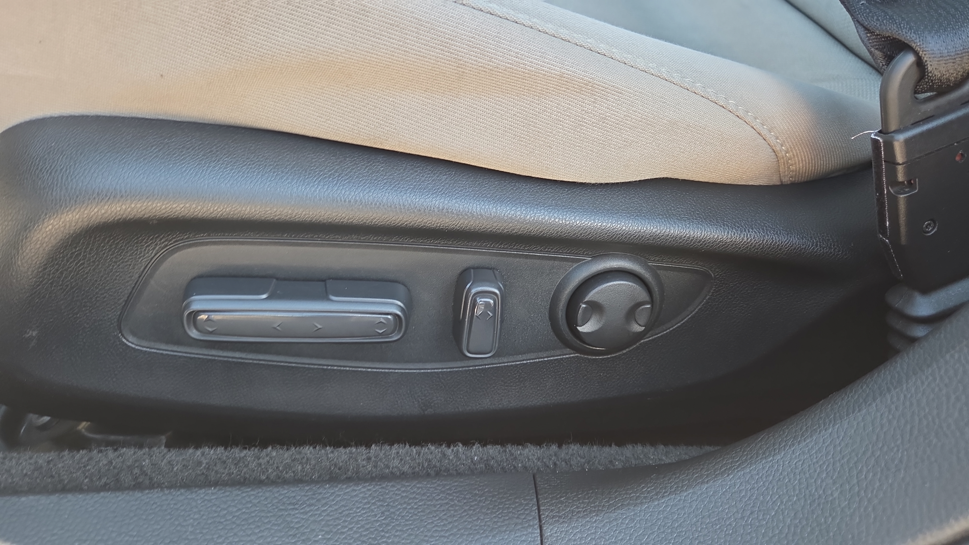 Certified 2024 Honda Accord EX image 10