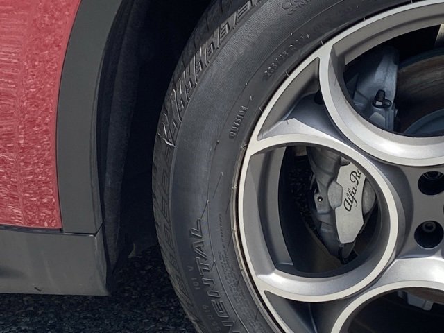 New 2025 Alfa Romeo Stelvio Sprint image 13