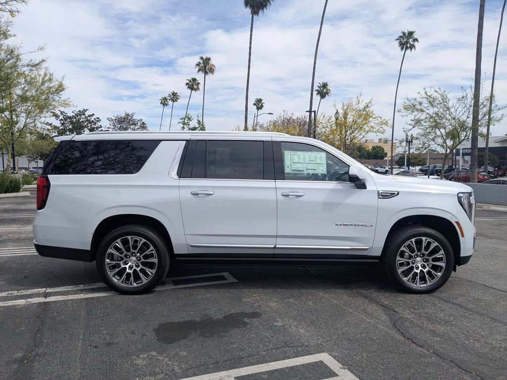 New 2026 GMC Yukon XL Denali w/ Denali Reserve Package image 2