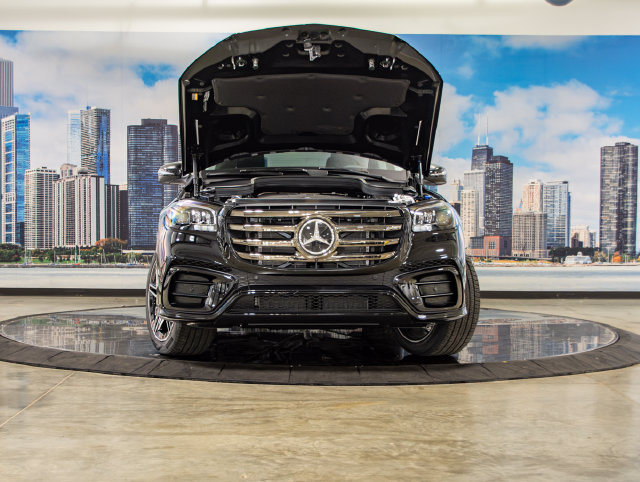 New 2026 Mercedes-Benz GLS 450 4MATIC image 4