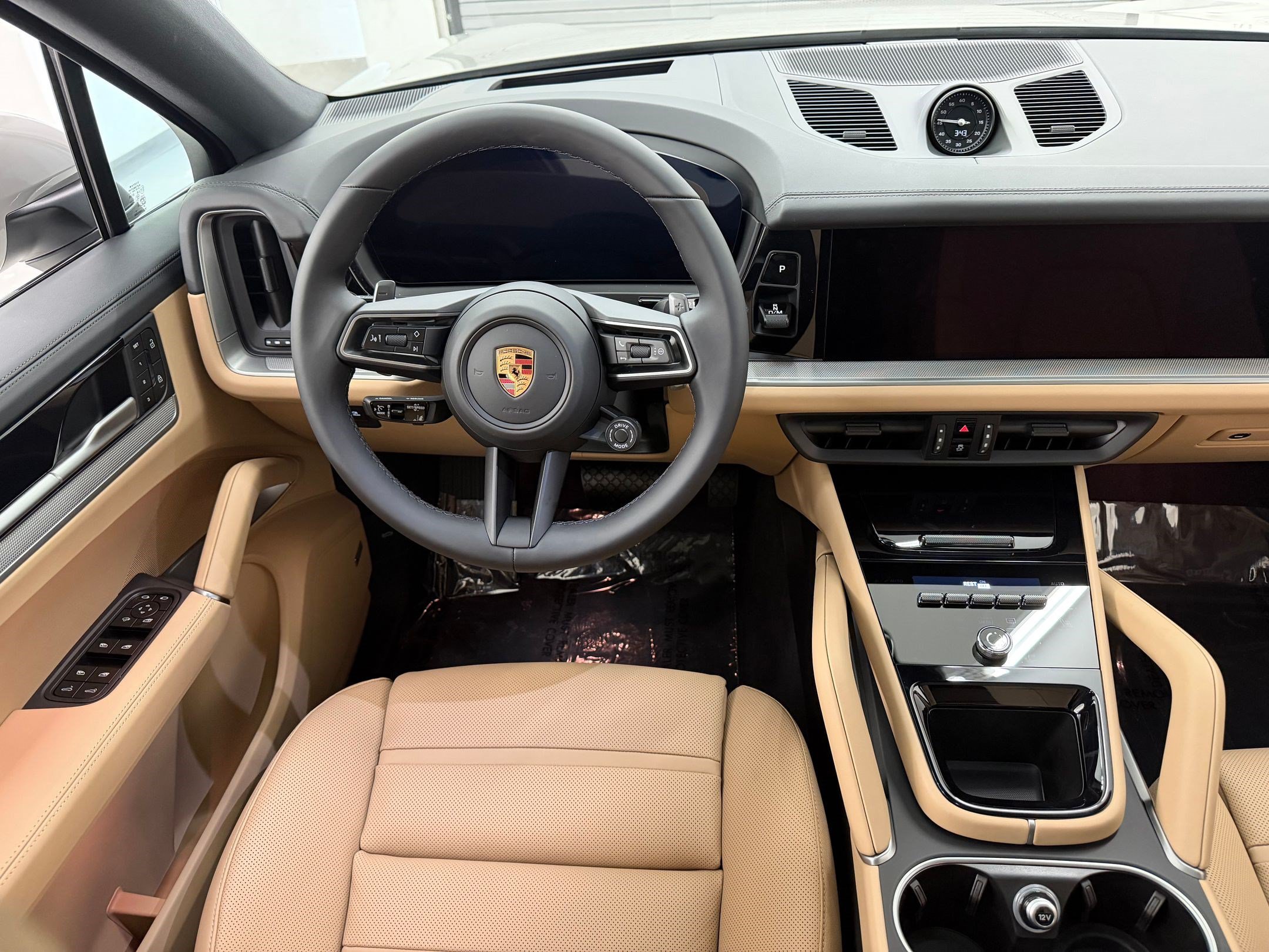 New 2026 Porsche Cayenne Coupe AWD/4WD image 31