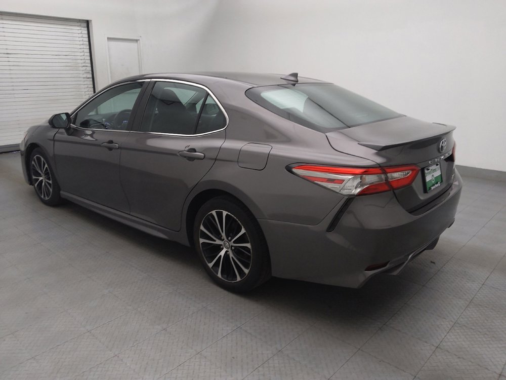 Used 2019 Toyota Camry SE FWD image 3