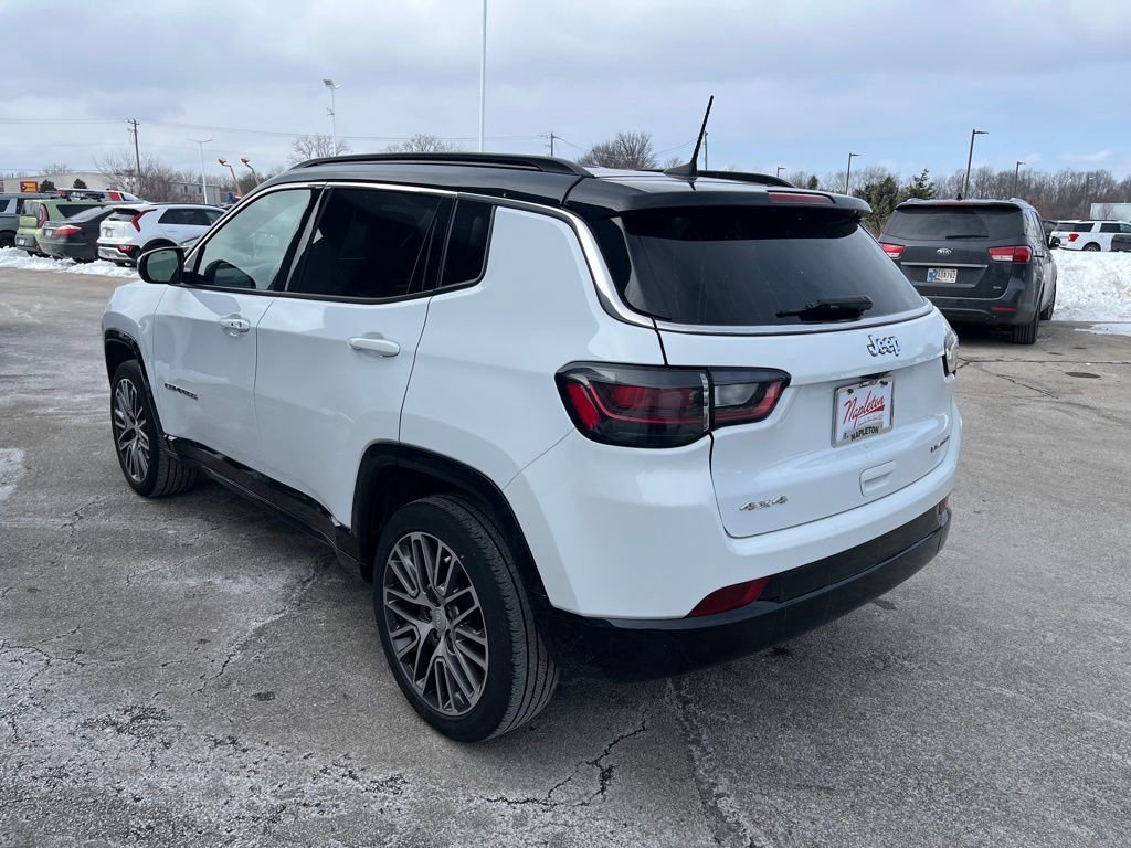 Used 2022 Jeep Compass Limited w/ Elite Group image 6