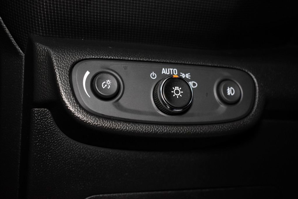 Used 2023 Chevrolet TrailBlazer RS w/ Convenience Package image 28