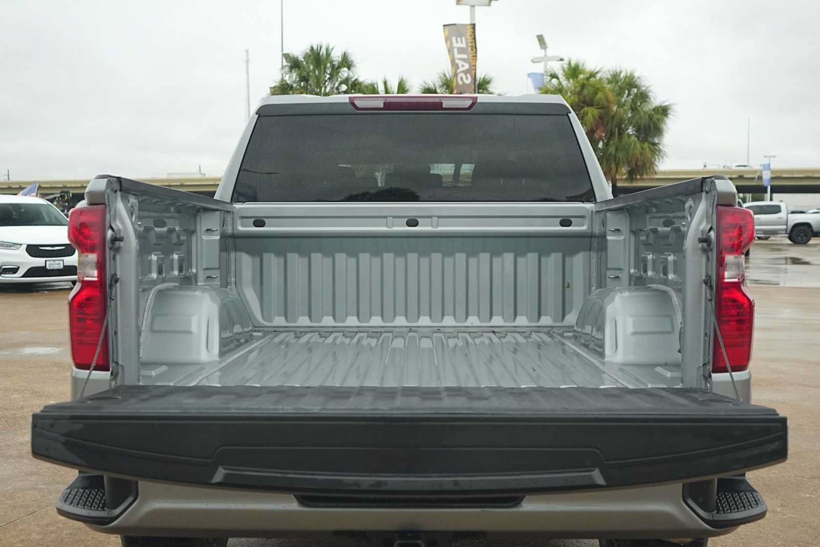 Used 2023 Chevrolet Silverado 1500 Custom AWD/4WD image 27