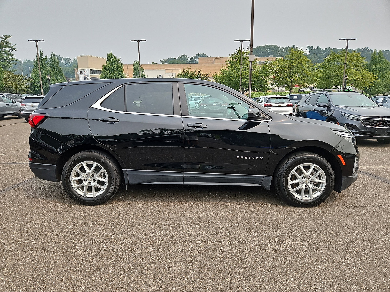 Used 2024 Chevrolet Equinox LT FWD image 7