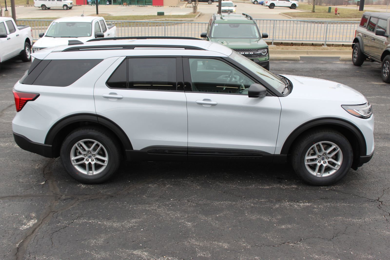 New 2026 Ford Explorer Active image 8