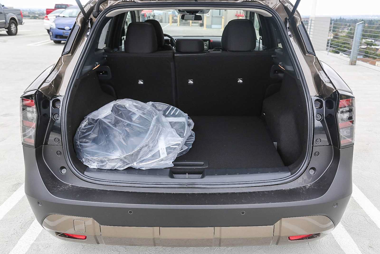 New 2025 Nissan Kicks SV FWD image 11