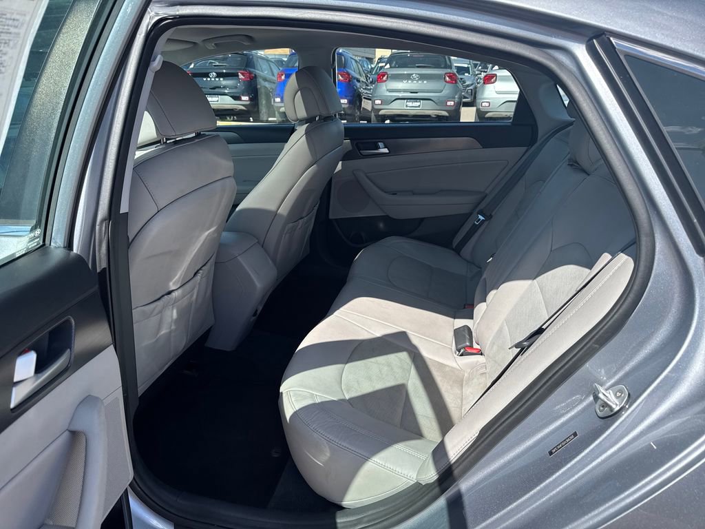 Used 2016 Hyundai Sonata Sport w/ Option Group 1V FWD image 23