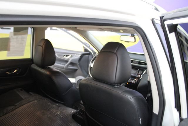Used 2016 Nissan Rogue SL AWD/4WD image 10