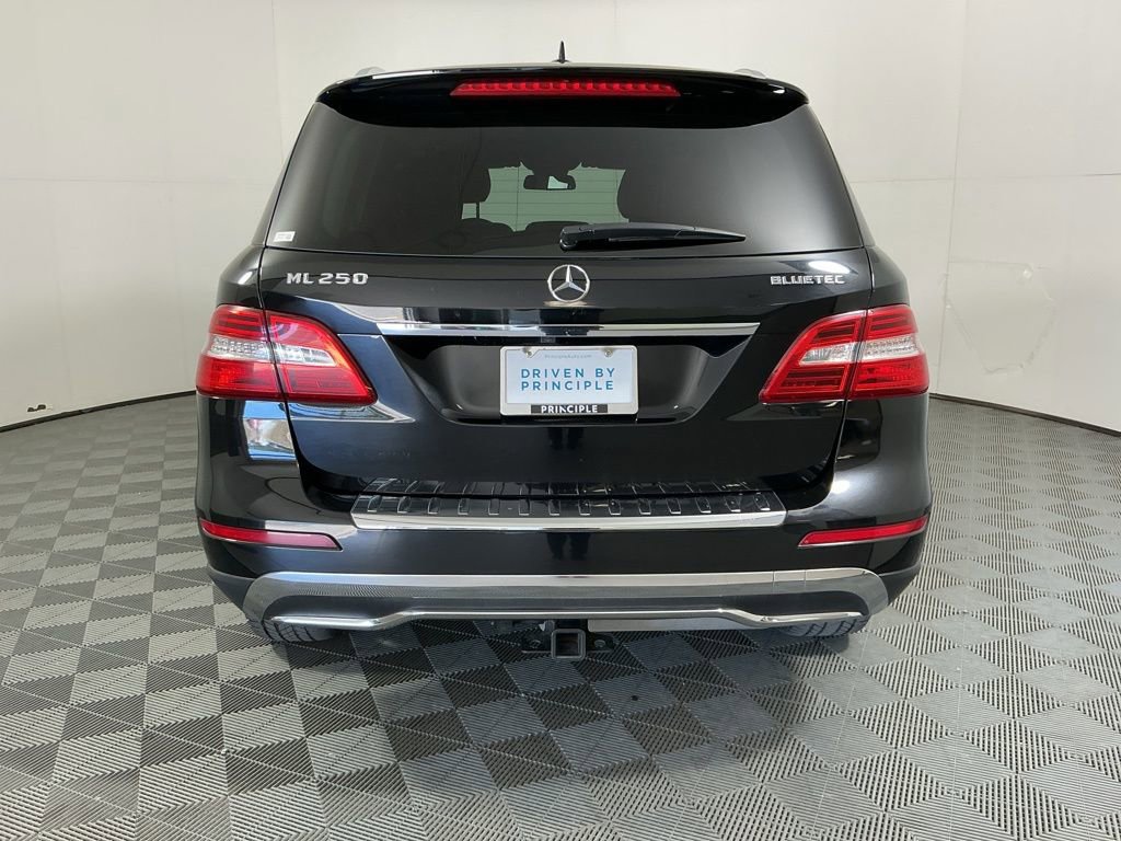 Used 2015 Mercedes-Benz ML 250 BlueTEC 4MATIC image 6