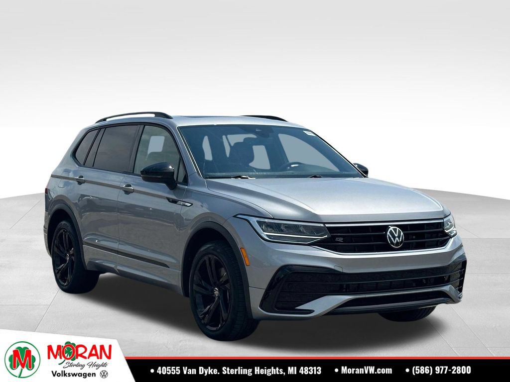 Certified 2023 Volkswagen Tiguan SE R-Line AWD/4WD image 7