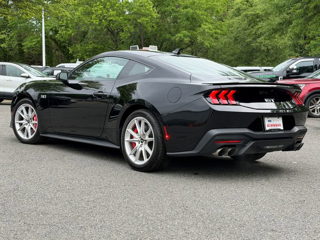 Used 2025 Ford Mustang GT Premium RWD image 4