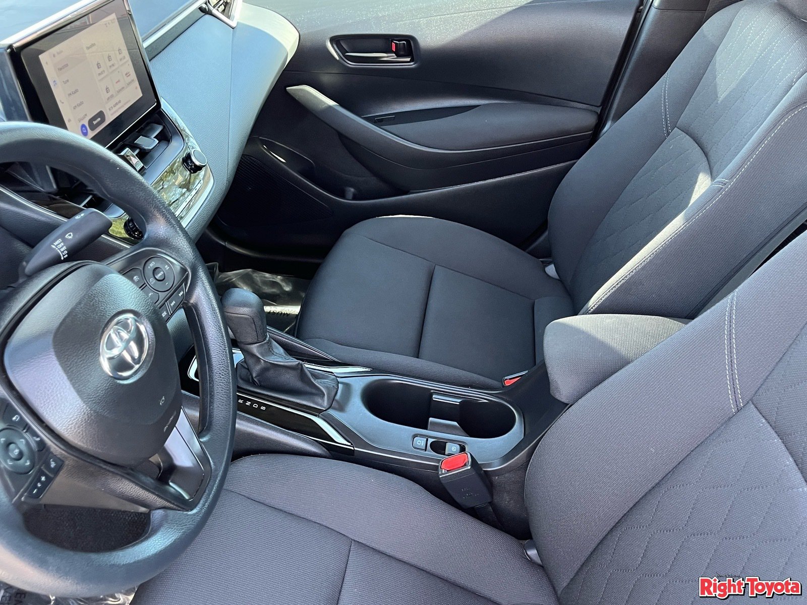 Certified 2025 Toyota Corolla LE FWD image 21