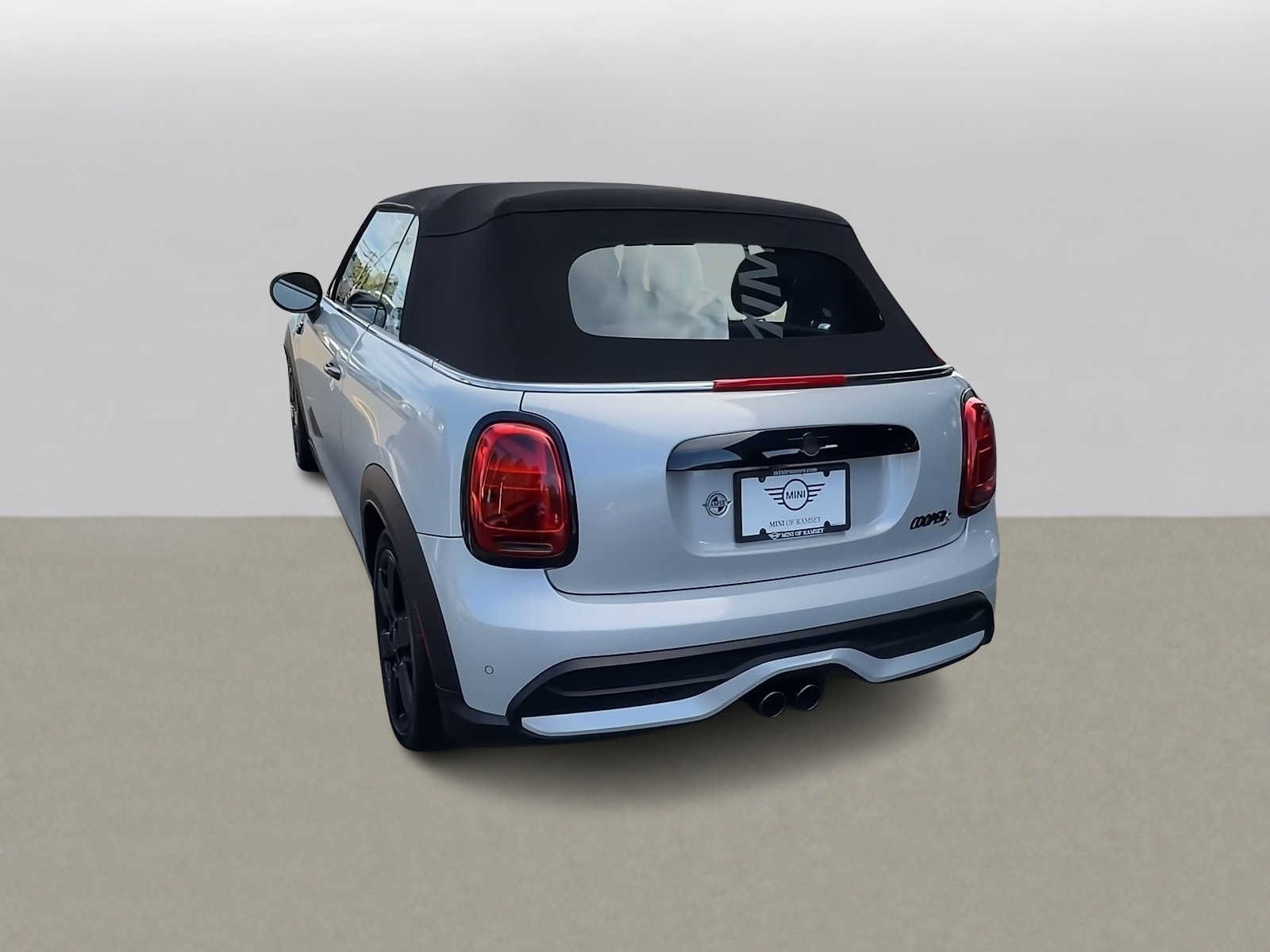 Used 2023 MINI Cooper S FWD image 3