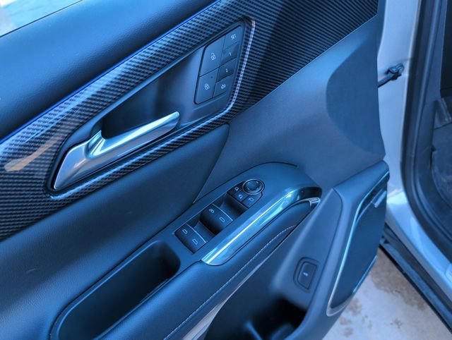 Used 2025 Chevrolet Traverse High Country w/ LPO, Floor Liner Package AWD/4WD image 13