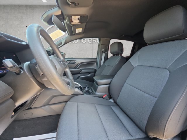 Used 2025 Chevrolet Colorado Trail Boss AWD/4WD image 19