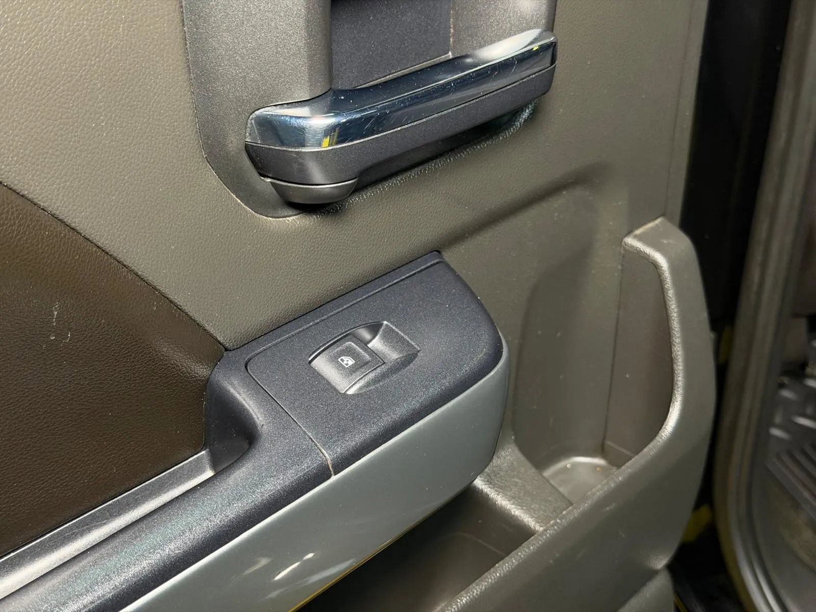 Used 2016 Chevrolet Silverado 1500 LT w/ All Star Edition image 16