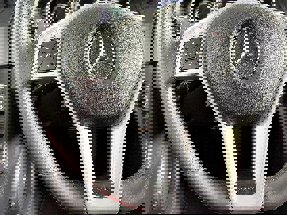 Used 2012 Mercedes-Benz C 63 AMG Sedan image 43