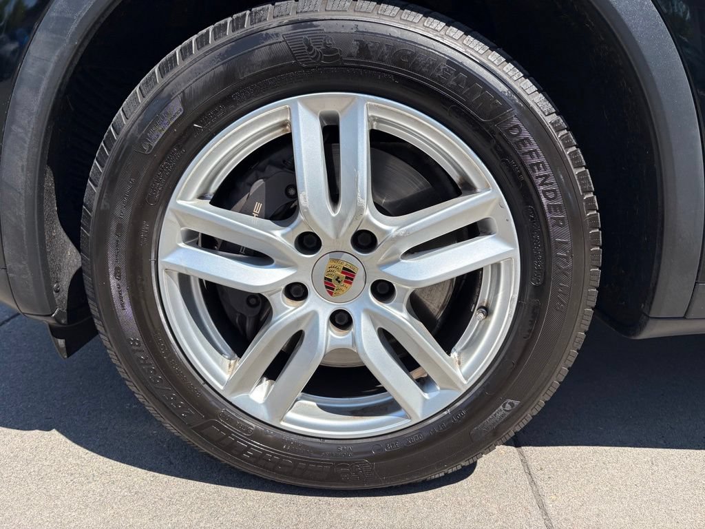 Used 2015 Porsche Cayenne Diesel AWD/4WD image 11