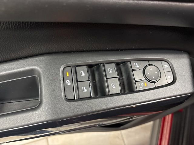 Used 2024 Nissan Pathfinder SV FWD image 17