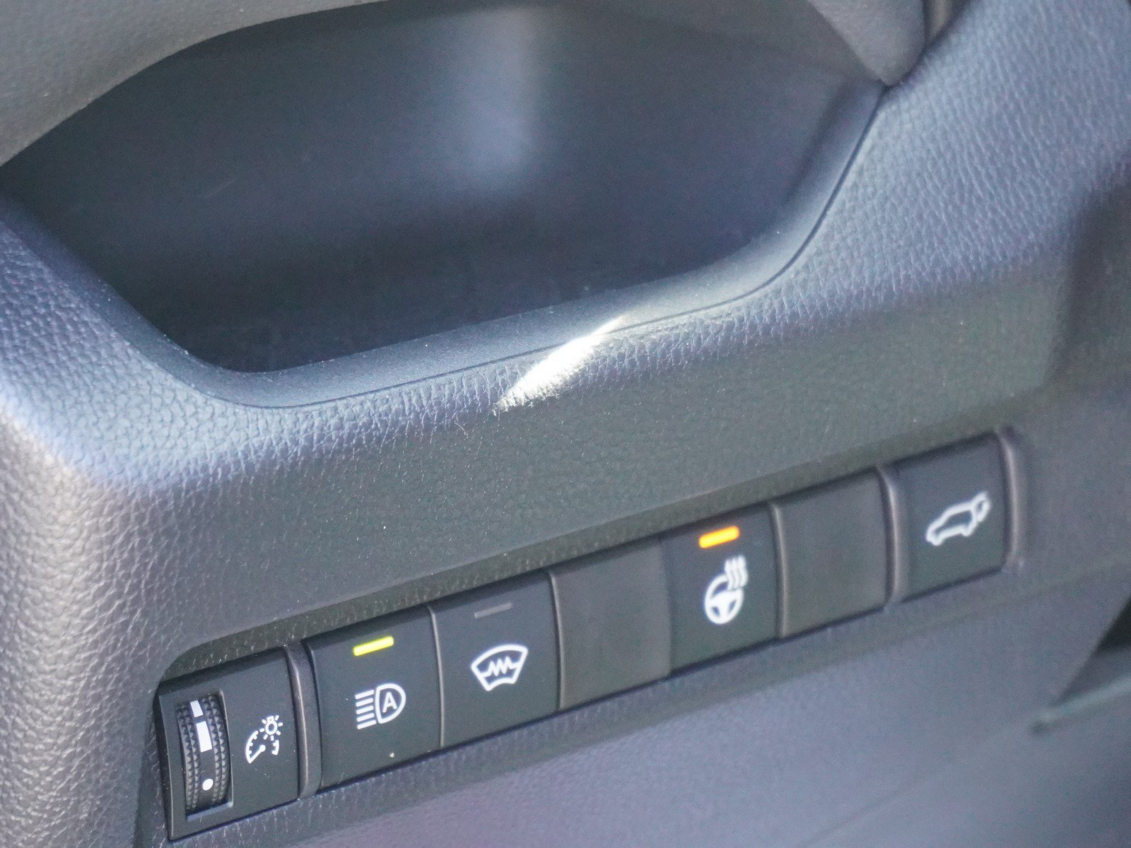 Used 2025 Toyota RAV4 XLE w/ Convenience Package AWD/4WD image 20