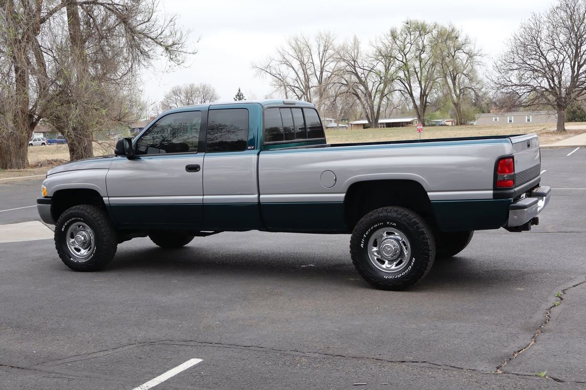 Used 1996 Dodge Ram 2500 Truck ST image 8