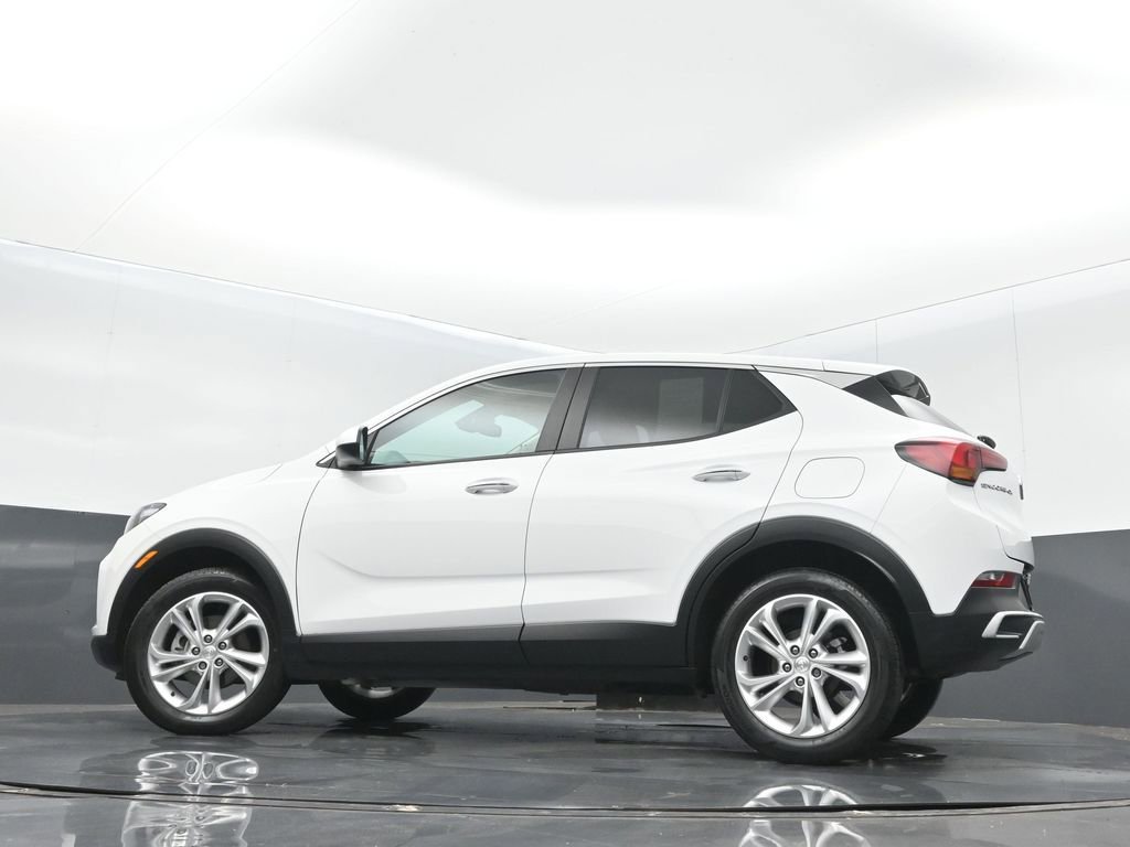 Used 2023 Buick Encore GX Preferred w/ Cold Weather Comfort Package FWD image 32