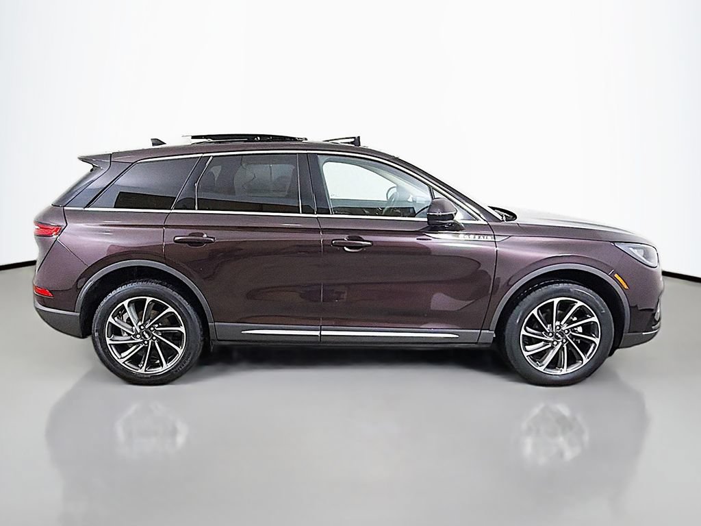 Used 2023 Lincoln Corsair AWD w/ Equipment Group 101A image 17