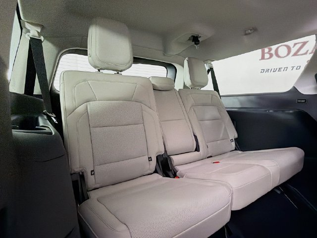 New 2026 Lincoln Navigator L Premier AWD/4WD image 30