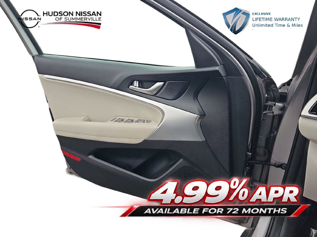 Used 2025 Genesis G70 2.5T AWD/4WD image 27