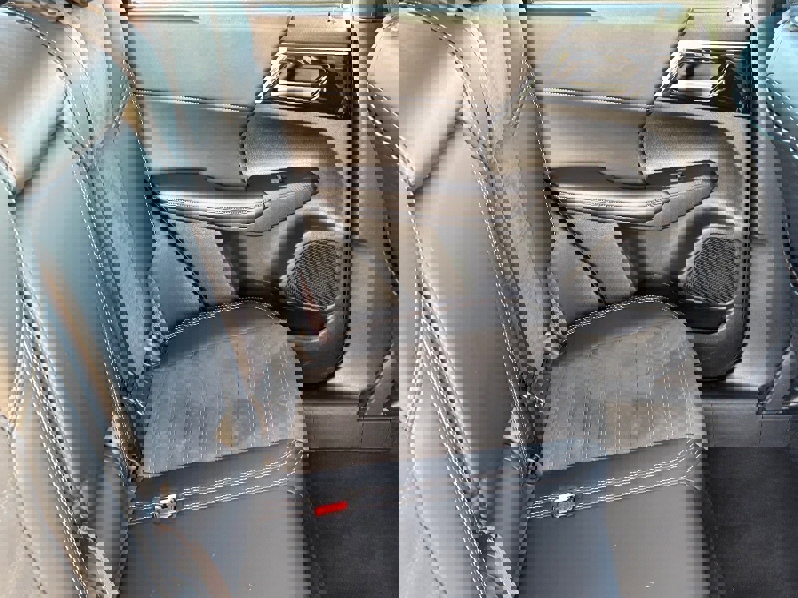 Used 2024 Mitsubishi Outlander SE image 13