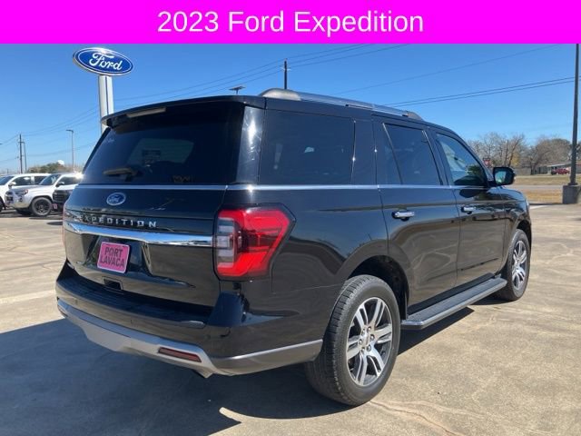 Used 2023 Ford Expedition Limited image 7