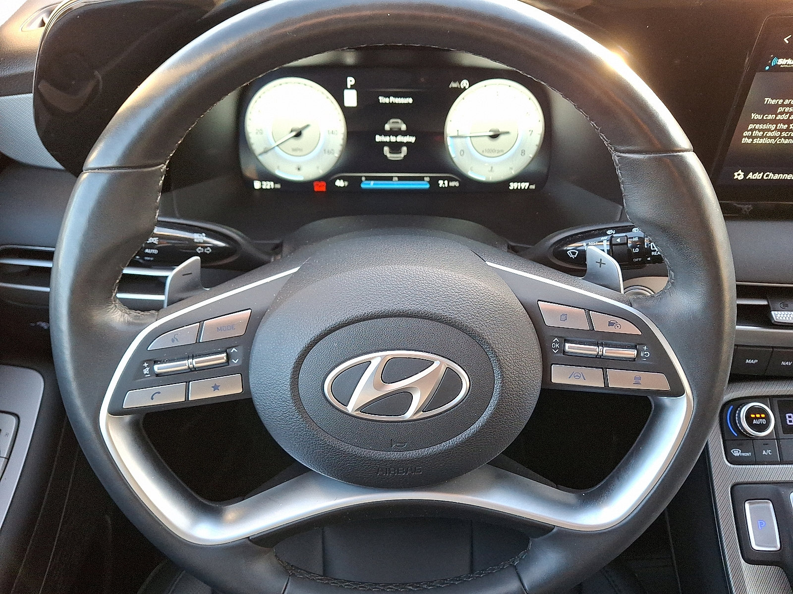 Used 2024 Hyundai Palisade SEL w/ Premium Package image 21