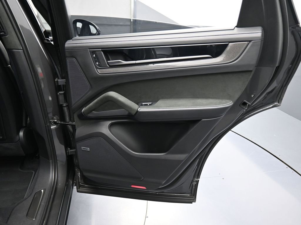 Certified 2024 Porsche Cayenne Turbo GT AWD/4WD image 26
