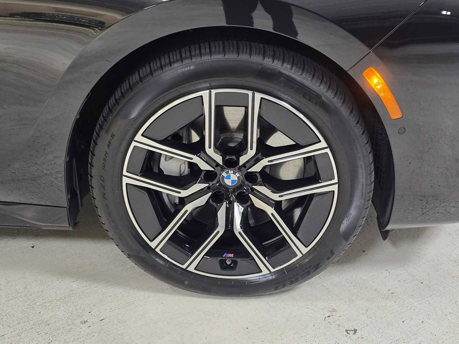 Used 2026 BMW 760i xDrive 760i xDrive w/ Executive Package image 9