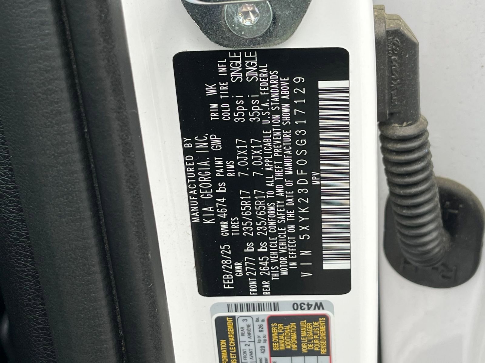 Used 2025 Kia Sportage LX FWD image 28