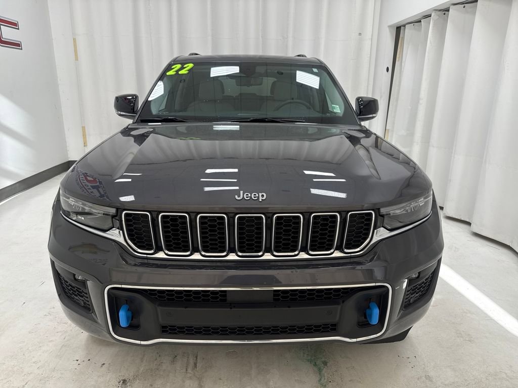Used 2022 Jeep Grand Cherokee Overland w/ Luxury Tech Group IV image 2