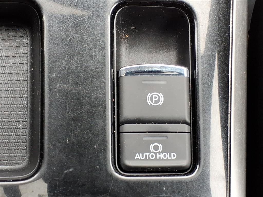 Used 2019 Mitsubishi Outlander FWD image 18