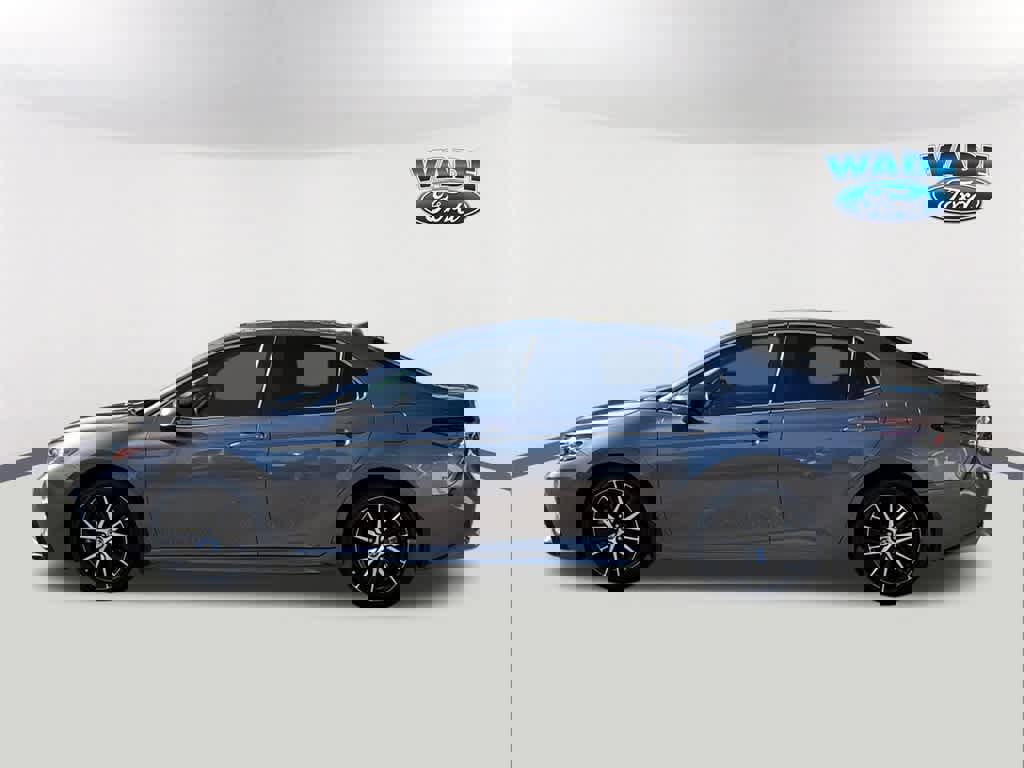 Used 2023 Toyota Camry SE image 8