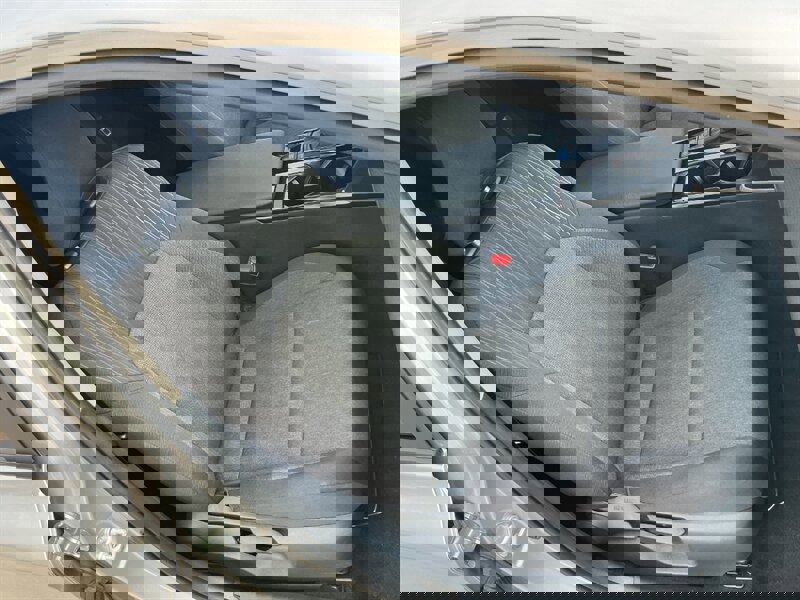 Used 2025 Toyota Camry LE image 29