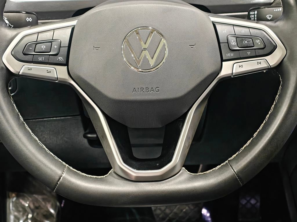 Used 2024 Volkswagen Tiguan SE AWD/4WD image 5