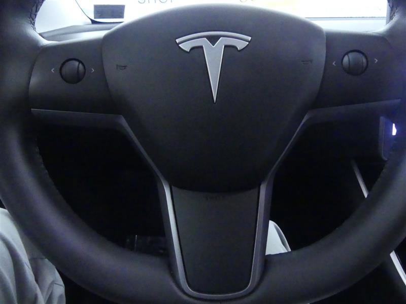 Used 2020 Tesla Model Y Long Range image 14